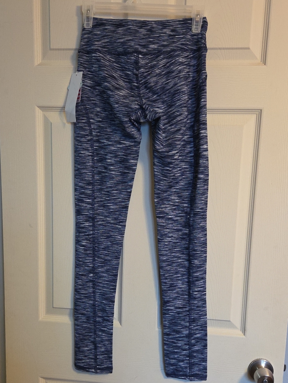 KOS*USA Patterned Leggings Size Small NWT - Picture 2 of 10
